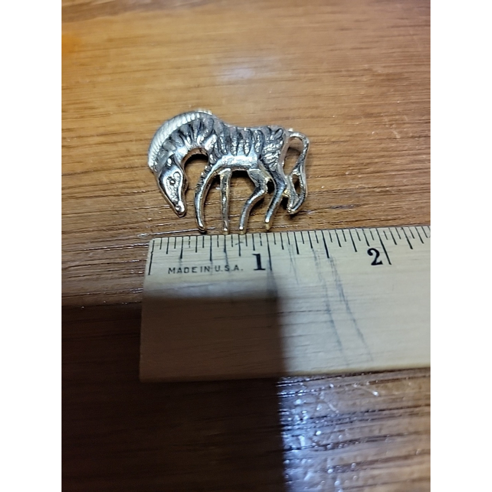 Vintage Gold Tone Alloy Modernist Animal Zebra Brooch Pin Costume Jewelry - Picture 4 of 5